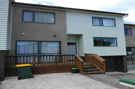 Photo of property in 5/2 Swan Hill Drive, Glen Eden, Auckland, 0602