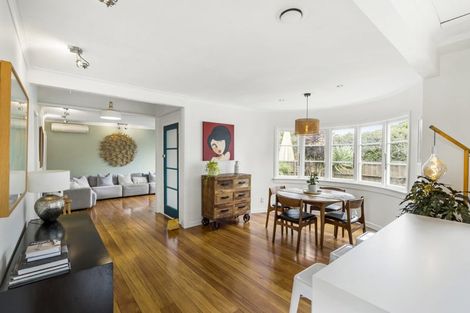 Photo of property in 1/46 Eversleigh Road, Belmont, Auckland, 0622