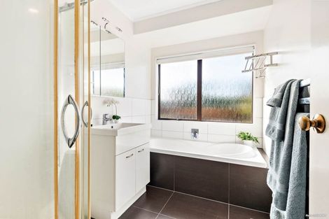 Photo of property in 170 Sturges Road, Henderson, Auckland, 0612
