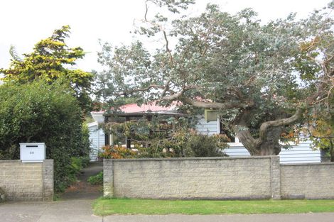 Photo of property in 20 Robert Street, Newlands, Wellington, 6037