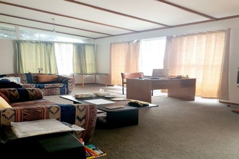 Photo of property in 10 Hewlett Road, Massey, Auckland, 0614