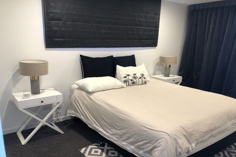 Photo of property in 17 Highlands Close, Queenstown, 9300