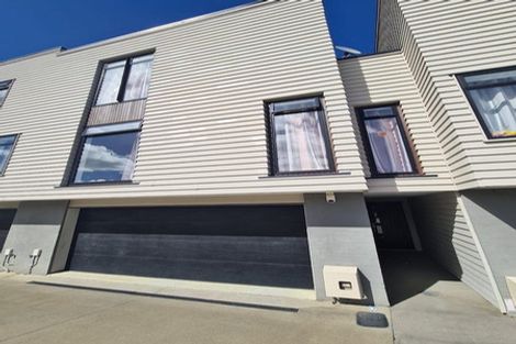 Photo of property in 15 Lemon Tree Lane, Flat Bush, Auckland, 2019