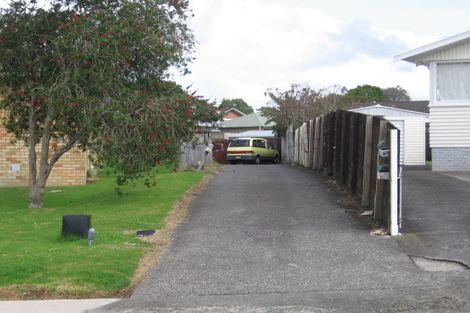 Photo of property in 2/46 Harrington Road, Henderson, Auckland, 0610