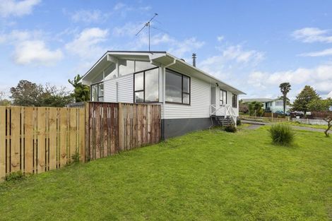 Photo of property in 25 Carter Place, Manurewa, Auckland, 2102