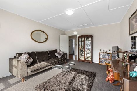 Photo of property in 17 Hewer Crescent, Naenae, Lower Hutt, 5011