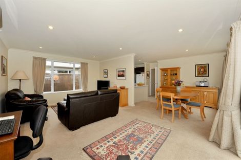 Photo of property in 2 Colina Street, Avonhead, Christchurch, 8042
