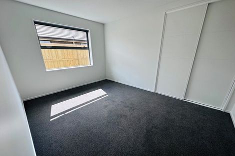 Photo of property in 32 Eileen Way, Rolleston, 7615