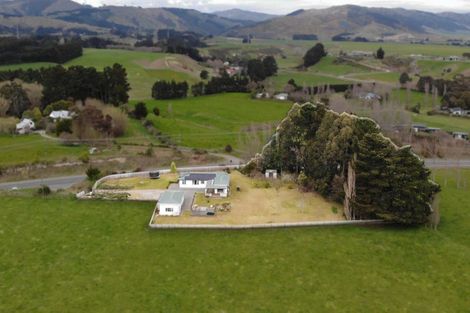 Photo of property in 296 Old Road West, Turitea, Palmerston North, 4472