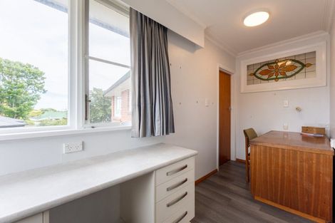 Photo of property in 16 Utauta Street, Waikanae, 5036