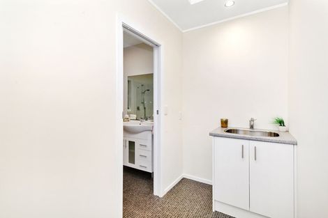 Photo of property in 6a Julia Place, Tawa, Wellington, 5028