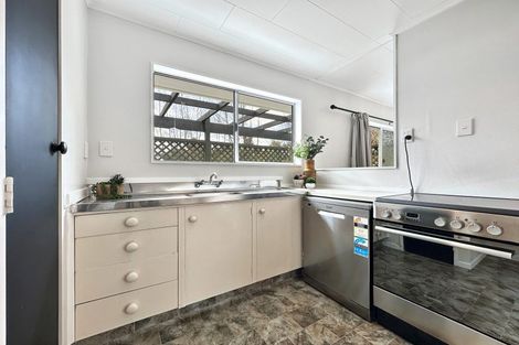 Photo of property in 2/60 Kinloch Road, Kinloch, Taupo, 3377