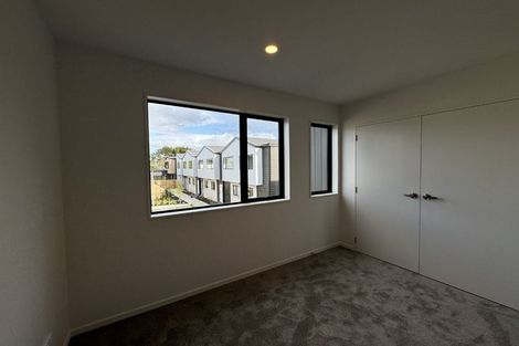Photo of property in 69 Paetai Lane, Te Atatu Peninsula, Auckland, 0610