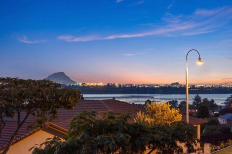 Photo of property in 22 Estuary View Road, Welcome Bay, Tauranga, 3112