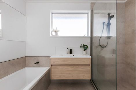 Photo of property in 81 Oceanbeach Road, Mount Maunganui, 3116