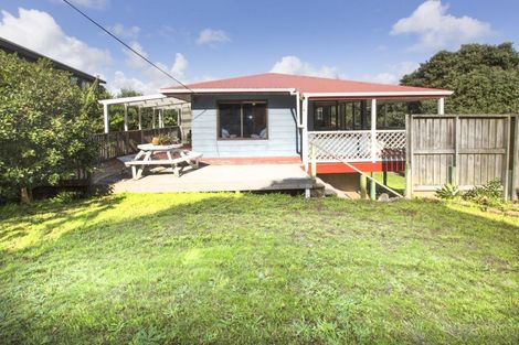 Photo of property in 5 Ripiro Drive, Baylys Beach, Dargaville, 0377