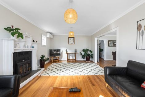 Photo of property in 26 Baring Terrace, Strandon, New Plymouth, 4312