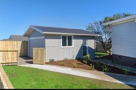 Photo of property in 47 Plumley Crescent, Mangere, Auckland, 2022