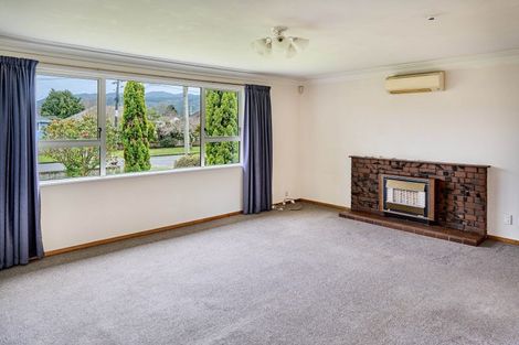 Photo of property in 4 Routley Crescent, Elderslea, Upper Hutt, 5018