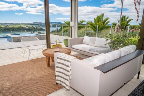 Photo of property in 30 Richmond Road, Mangonui, 0420