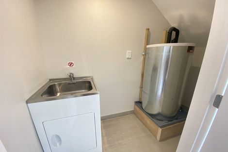 Photo of property in 39 Kaimai Avenue, Massey, Auckland, 0614