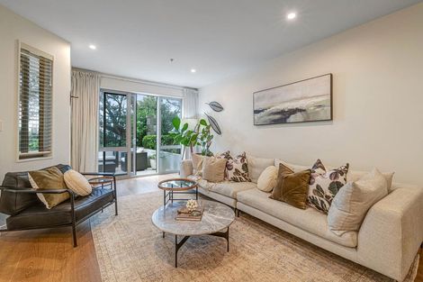 Photo of property in 1/7 The Promenade, Takapuna, Auckland, 0622