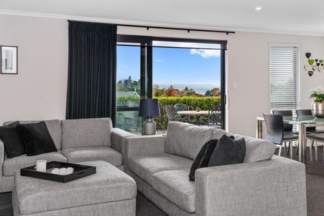 Photo of property in 18 Vista Close, Omokoroa, 3114