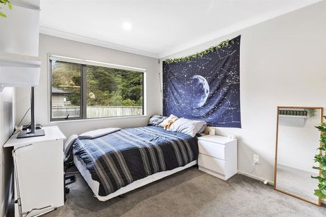 Photo of property in 18 Moonsail Drive, Whitby, Porirua, 5024