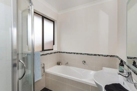 Photo of property in 9b Cosgrave Road, Papakura, 2110