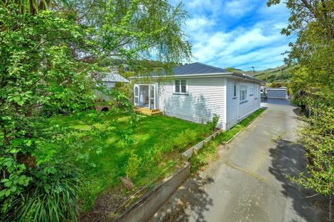 Photo of property in 44 Centaurus Road, Cashmere, Christchurch, 8022