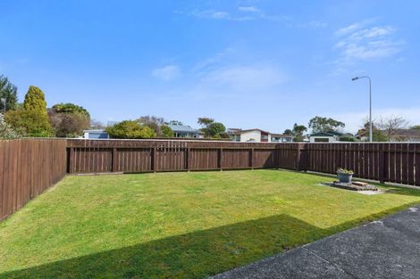 Photo of property in 8a&b Sharda Grove, Paraparaumu Beach, Paraparaumu, 5032