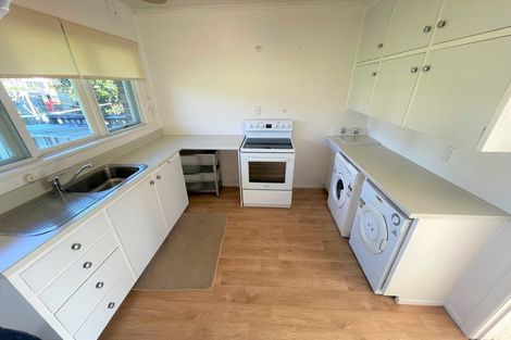 Photo of property in 4a/1 Corrella Road, Belmont, Auckland, 0622