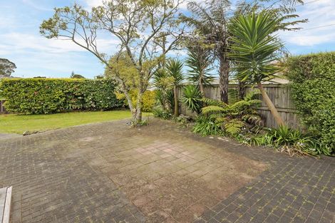Photo of property in 4 Mountbatten Place, Papakura, 2110