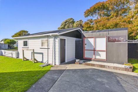 Photo of property in 2 Weld Street, Levin, 5510