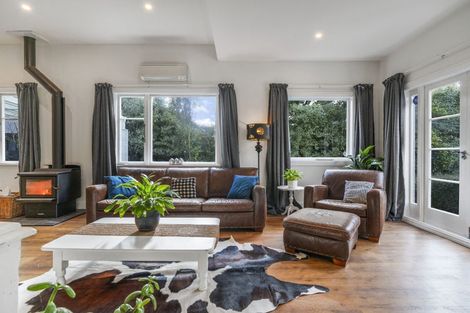 Photo of property in 184 Main North Road, Redwood, Christchurch, 8051
