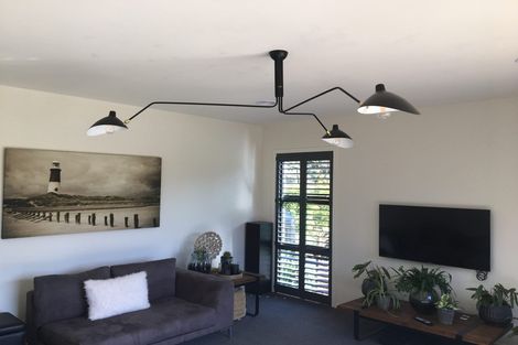 Photo of property in 11 Pike Place, Ferndale, New Plymouth, 4310