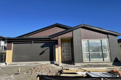 Photo of property in 44 Lumbarda Drive, Kumeu, 0810