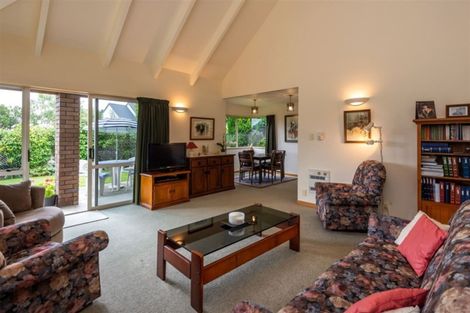 Photo of property in 2 Pentonville Close, Westmorland, Christchurch, 8025