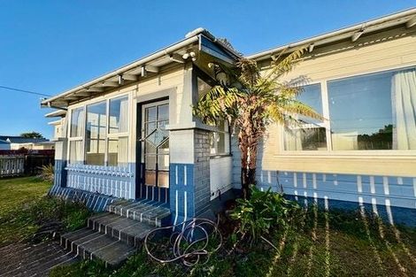 Photo of property in 36-38 Weraroa Road, Levin, 5510