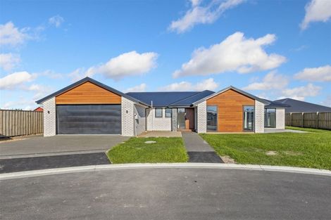 Photo of property in 8 Ivan Mauger Place, Rolleston, 7615