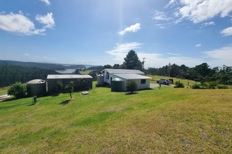 Photo of property in 5705 Pouto Road, Pouto, 0391