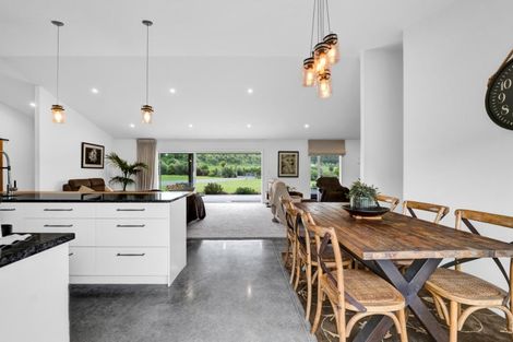Photo of property in 7 Harkness Rice Way, Koru, New Plymouth, 4374