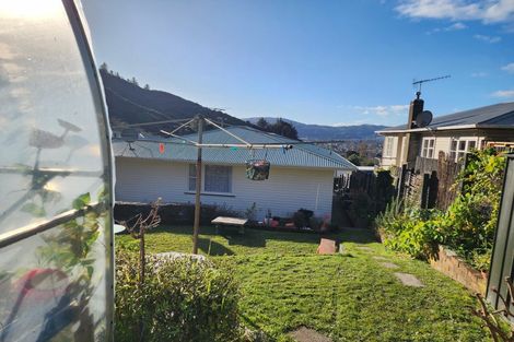 Photo of property in 1 Holmes Grove, Naenae, Lower Hutt, 5011