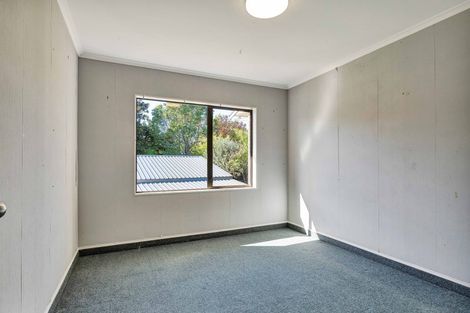 Photo of property in 66 Karina Road, Merrilands, New Plymouth, 4312