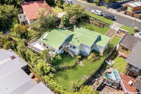 Photo of property in 47 Wallath Road, Westown, New Plymouth, 4310