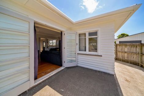 Photo of property in 132 Ngamotu Road, Spotswood, New Plymouth, 4310