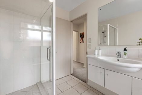 Photo of property in 15 Coolspring Way, Redwood, Christchurch, 8051