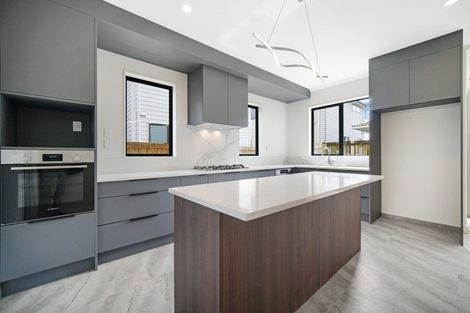 Photo of property in 421a Bucklands Beach Road, Bucklands Beach, Auckland, 2012