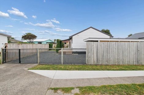 Photo of property in 13a Opal Drive, Papamoa Beach, Papamoa, 3118