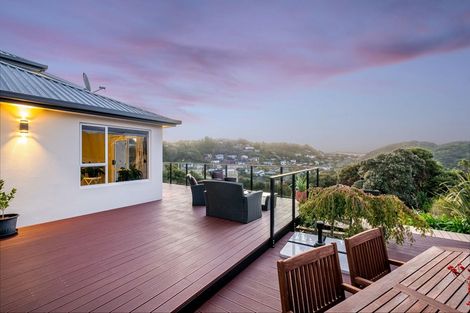 Photo of property in 20 Sailmaker Close, Whitby, Porirua, 5024